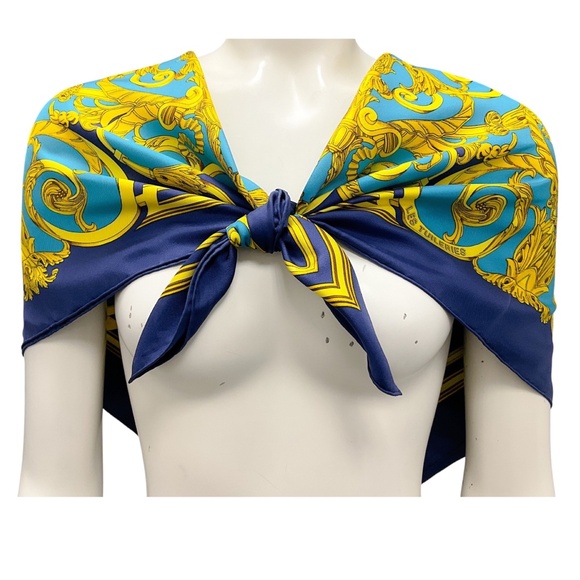HERMES NAVY MULTI LES TUILERIES PRINT SQUARE SILK TWILL SCARF - Picture 2 of 10